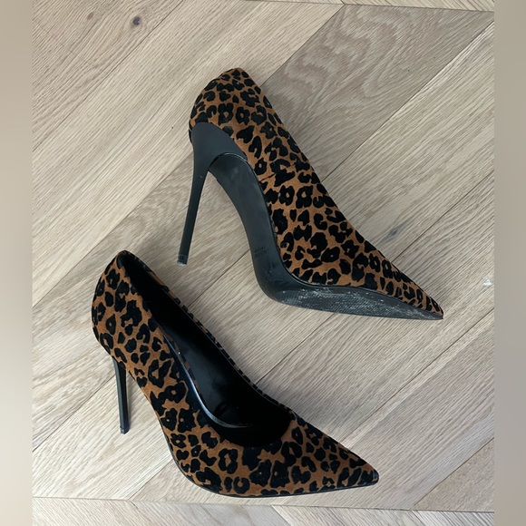 Leopard suede finish. Worn once. - Picture 3 of 3